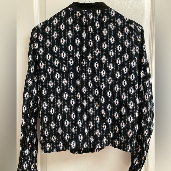 Molly Bracken - Black shirt with leaf print and little gold metallic dots - XS - Picture 2 of 9